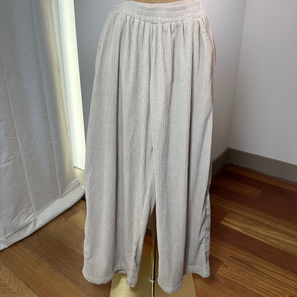 Women's Cream and Tan Trousers